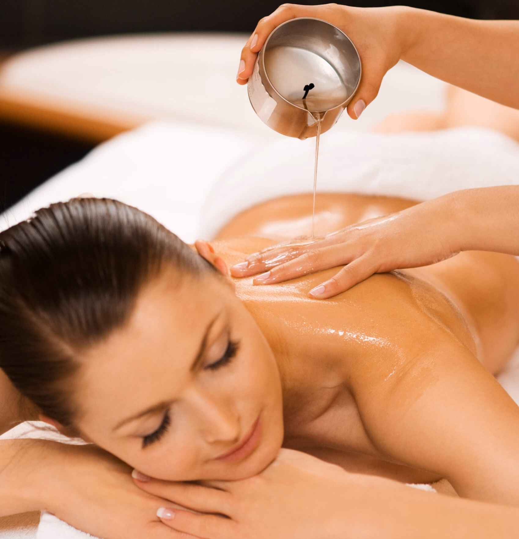 Hot Candle Massage Gutschein München – wohltuende Massage mit warmer Massagekerze